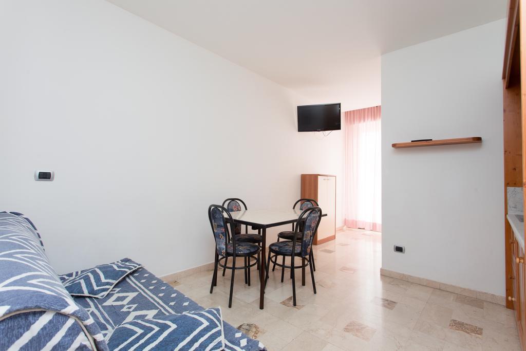 Hotel Residence Des Bains Cesenatico Quarto foto